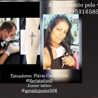 Estúdio de tatuagem e piercing:  Flávia Carla Tattoo